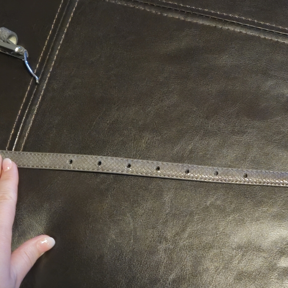 Thin Small/Medium Women's Fashion Belt - Faux snakeskin gray - Picture 5 of 6